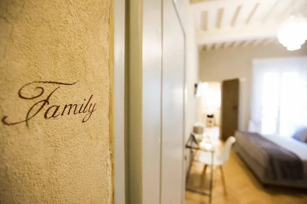 Il Piccolo Cavour Charming House B&B Arezzo Alojamento de Acomodação e Pequeno-almoço